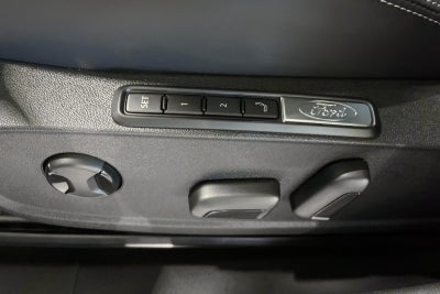 Ford Explorer Premium Extended Range