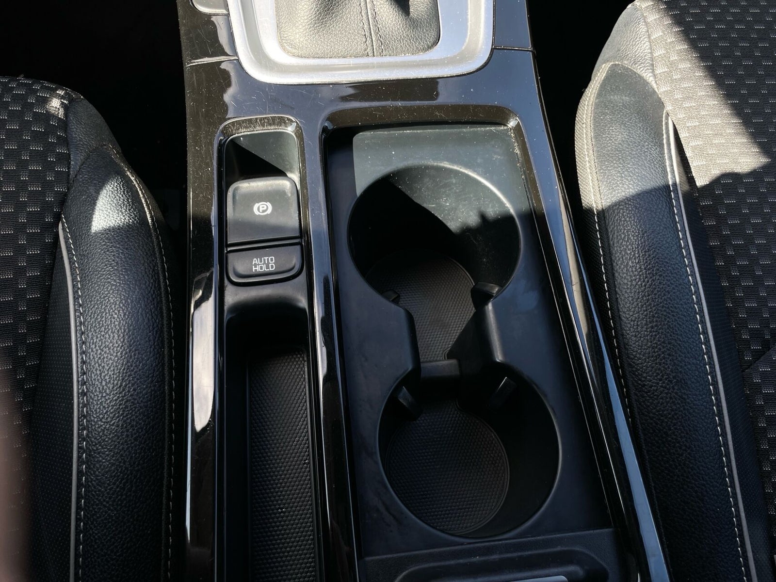 Kia XCeed PHEV Upgrade Intro DCT