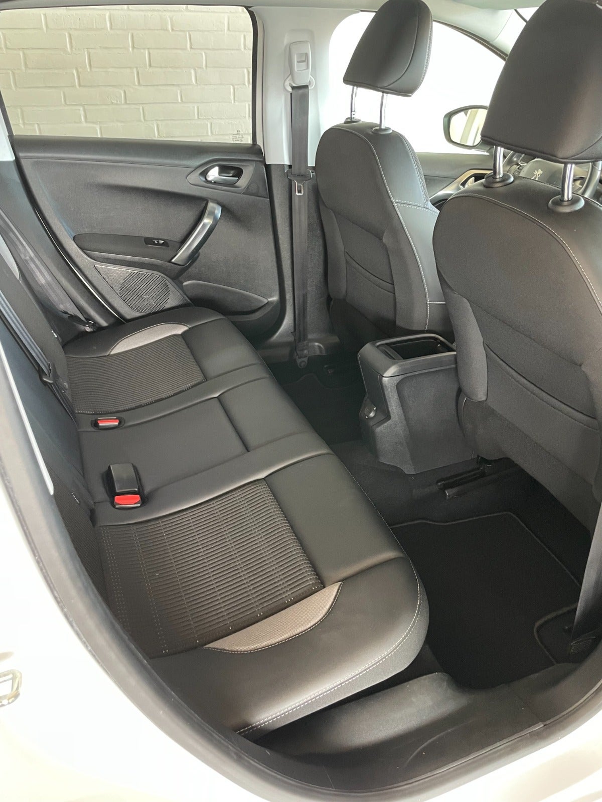 Billede af Peugeot 2008 1,2 e-THP 110 Allure