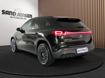 Mercedes EQA250 AMG Line Van