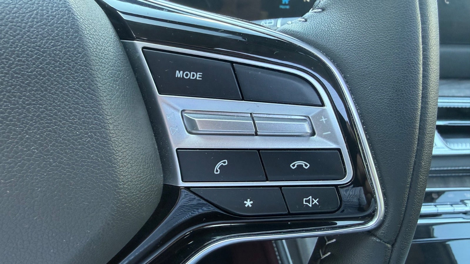 Navor E5 PHEV Rock