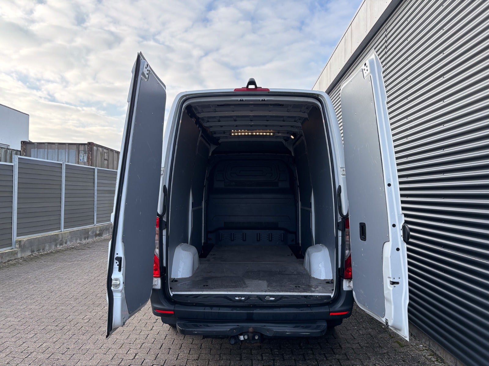 Billede af Mercedes Sprinter 317 2,0 CDi A2 Kassevogn aut. RWD