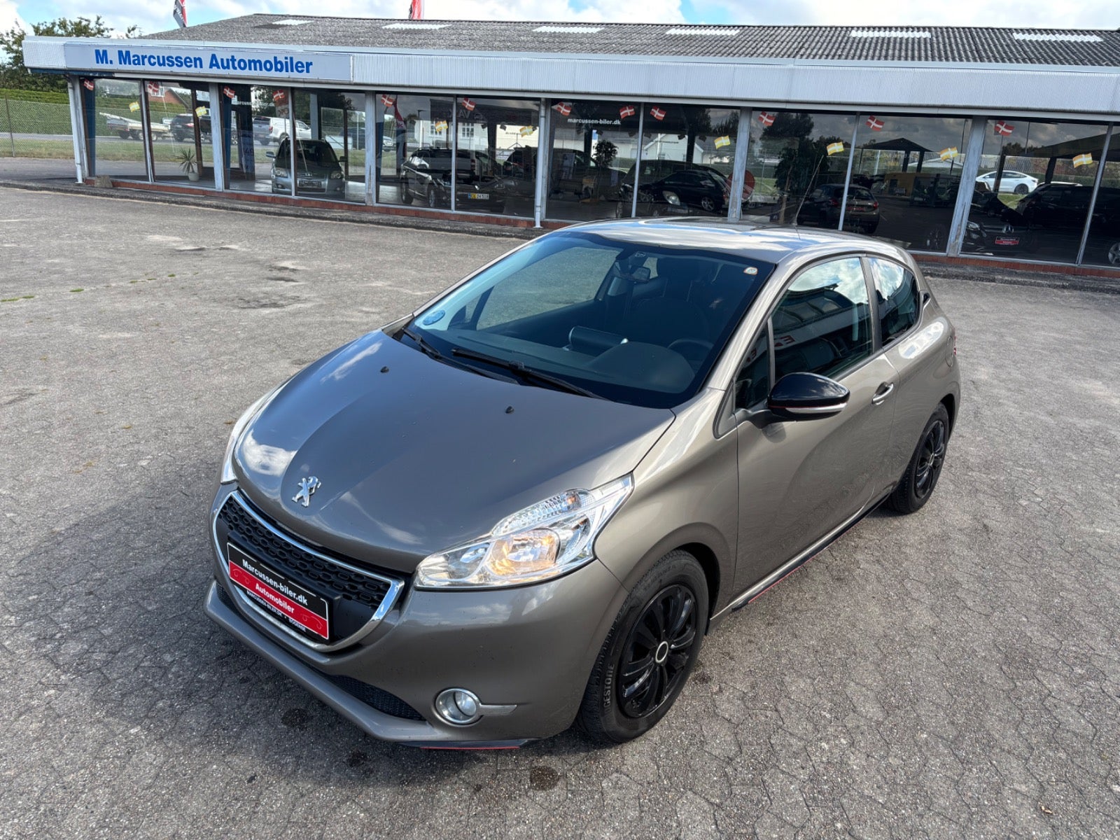 Peugeot 208 e-HDi 92 Active