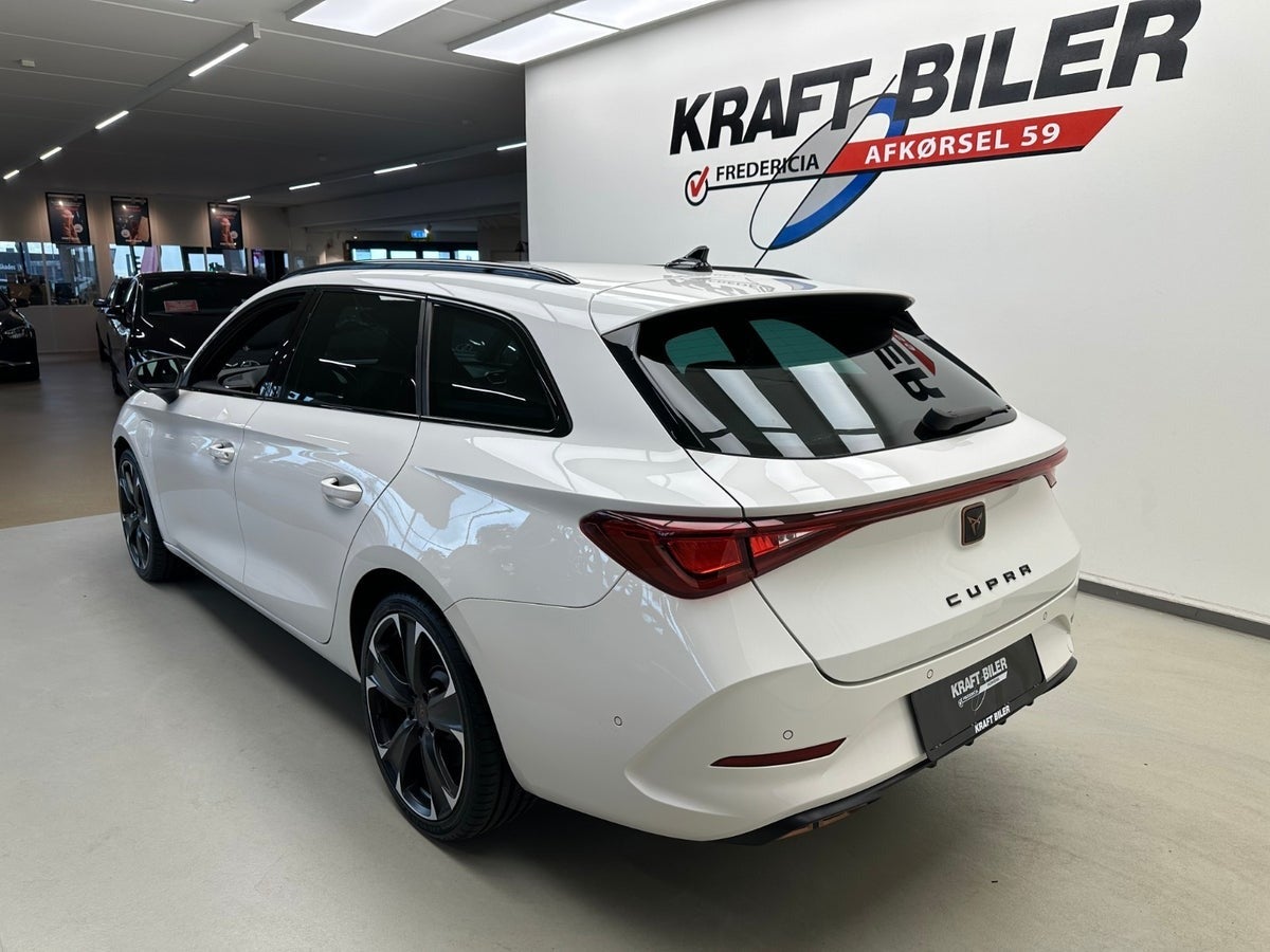Billede af Cupra Leon 1,4 eHybrid Sportstourer DSG