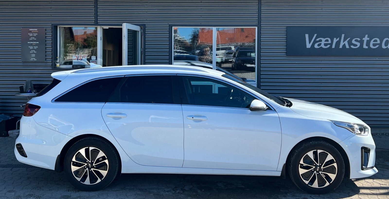 Kia Ceed PHEV Prestige SW DCT