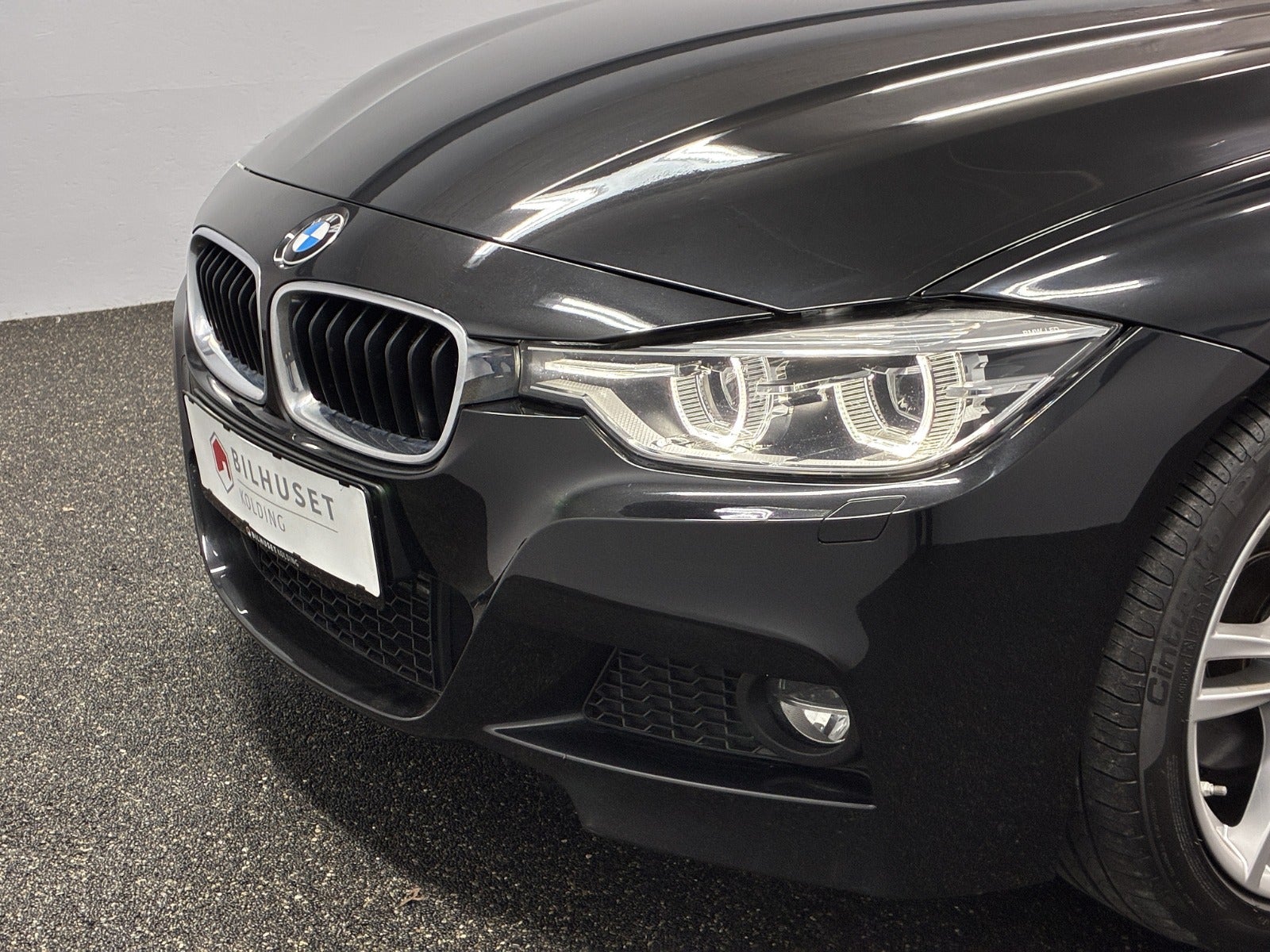 Billede af BMW 320d 2,0 Touring M-Sport aut.