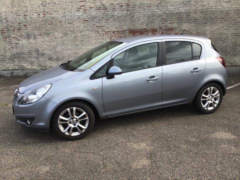 Opel Corsa 16V Sport