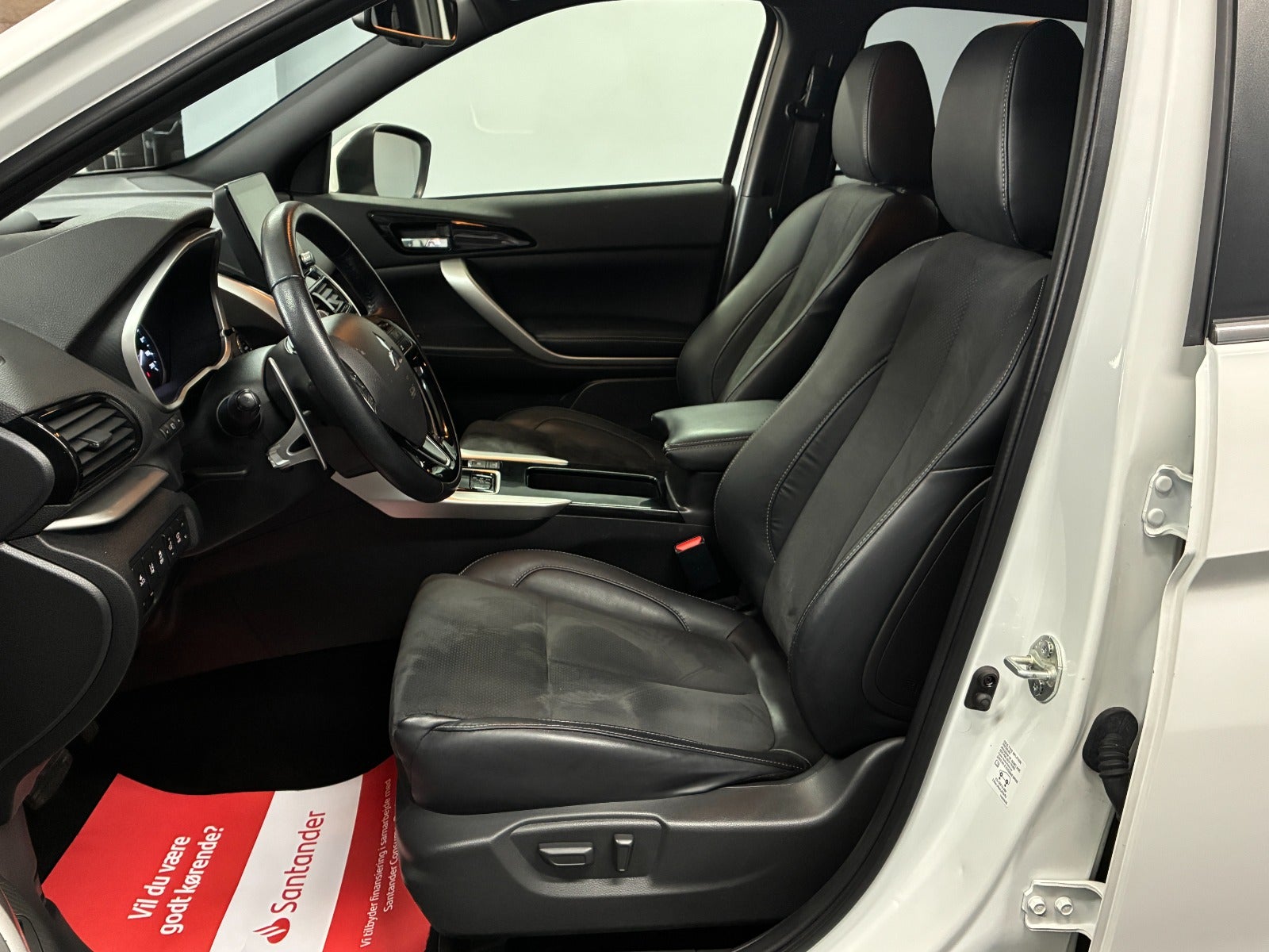 Billede af Mitsubishi Eclipse Cross 2,4 PHEV Intense CVT 4WD
