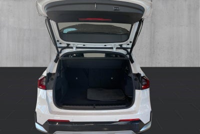 BMW iX1 xDrive30 X-Line