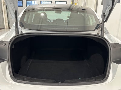 Tesla Model 3 RWD
