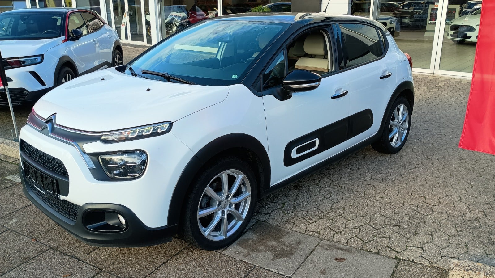 Billede af Citroën C3 1,5 BlueHDi 100 Shine Sport