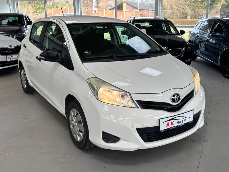 Toyota Yaris VVT-i T1