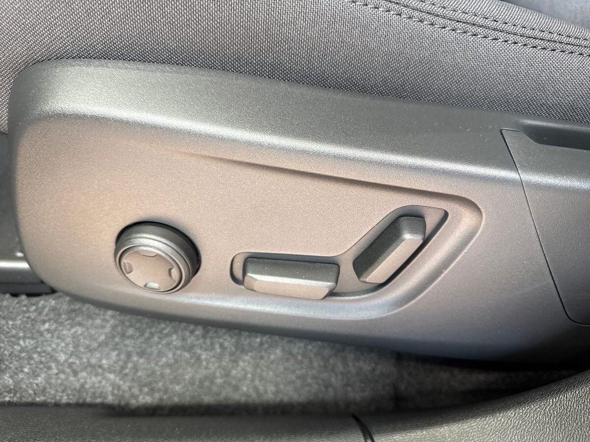 Volvo EX40 Extended Range Black Edition Excess billede 4