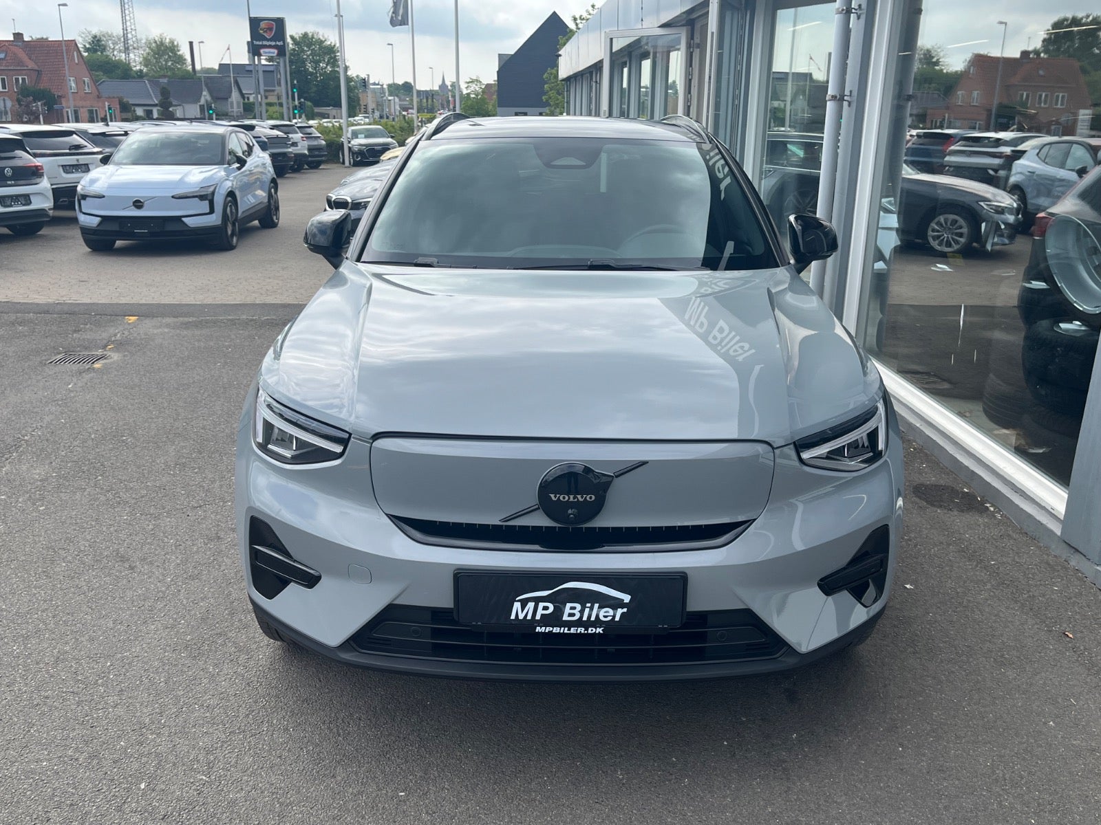 Billede af Volvo EX40 Extended Range Black Edition