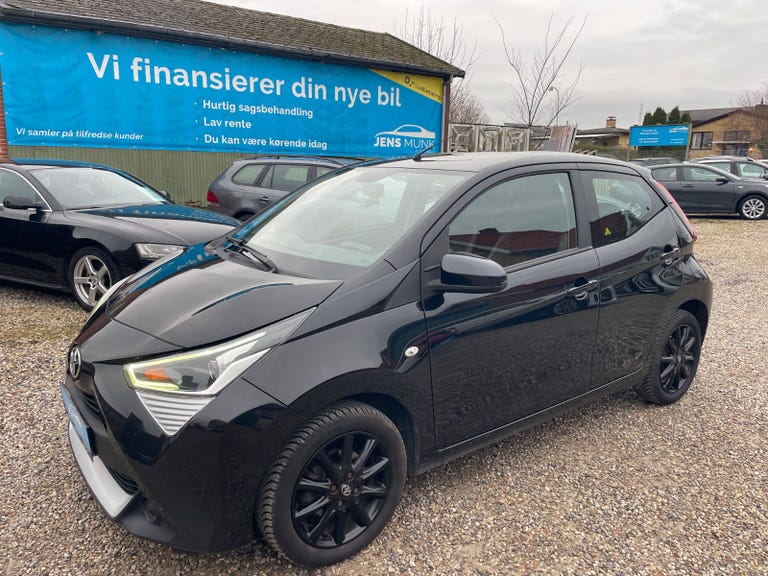 Toyota Aygo VVT-i x-plore x-shift