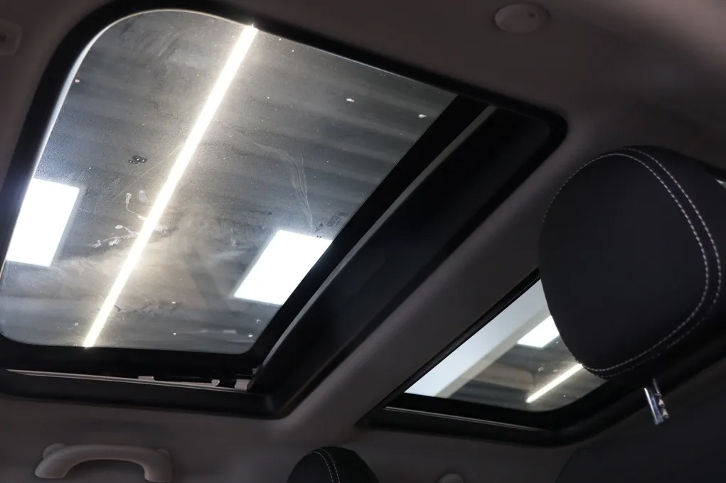 MINI Cooper SE Edition Premium Plus