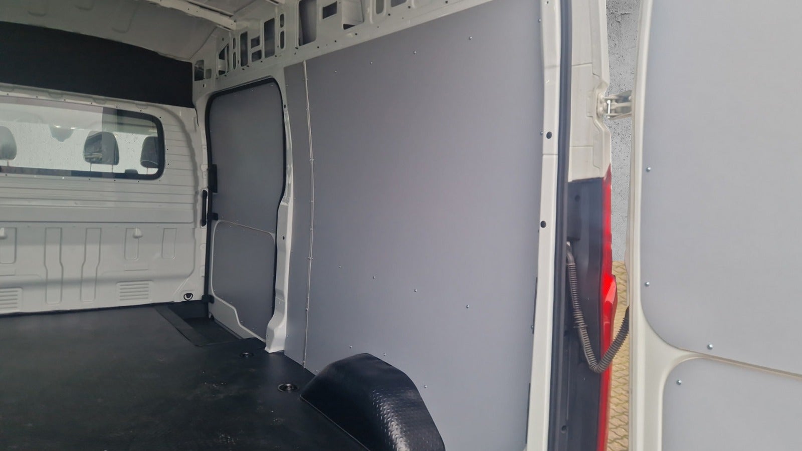 Billede af Maxus e-Deliver 9 88 L3H3 Kassevogn