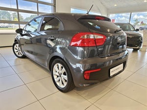 Kia Rio CVVT Limited