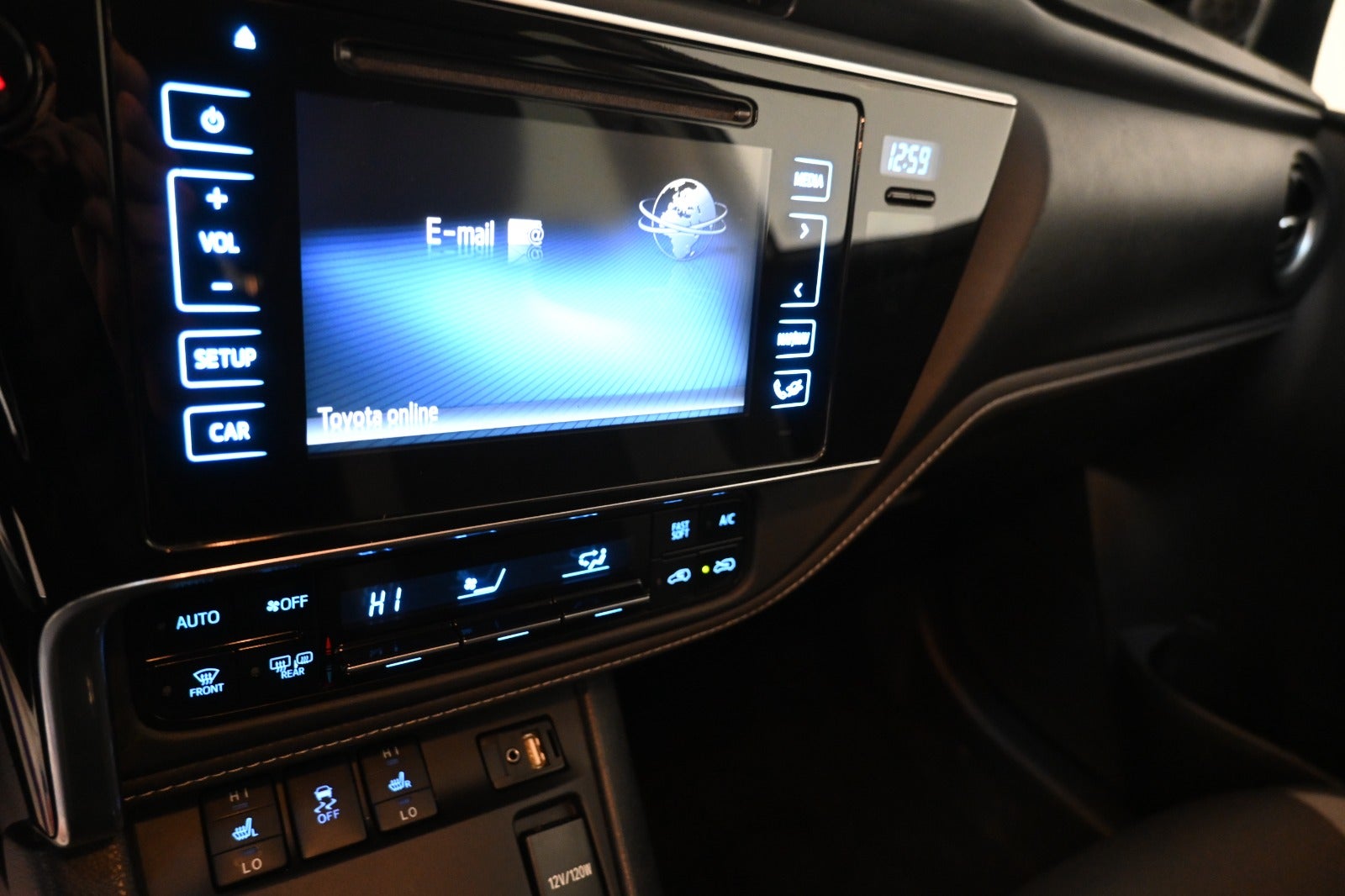 Toyota Auris Hybrid H2 Comfort Touring Sports CVT