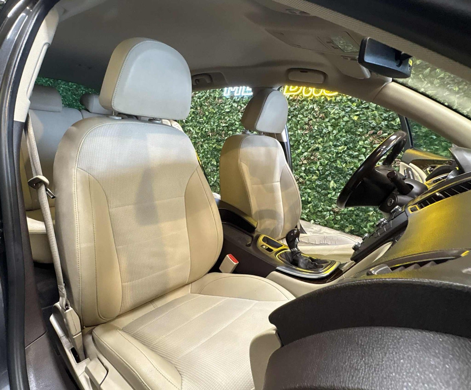 Billede af Opel Insignia 1,8 Edition Sports Tourer