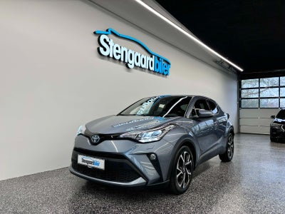 Toyota C-HR 1,8 Hybrid C-LUB CVT Benzin aut. Automatgear modelår 2021 km 60000 Lysblåmetal nysynet k