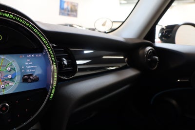 MINI Cooper SE Classic Trim