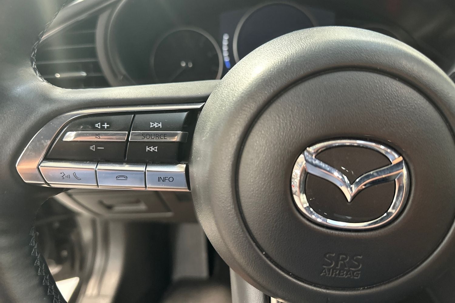 Billede af Mazda 3 2,0 e-SkyActiv-G 150 Sky aut.