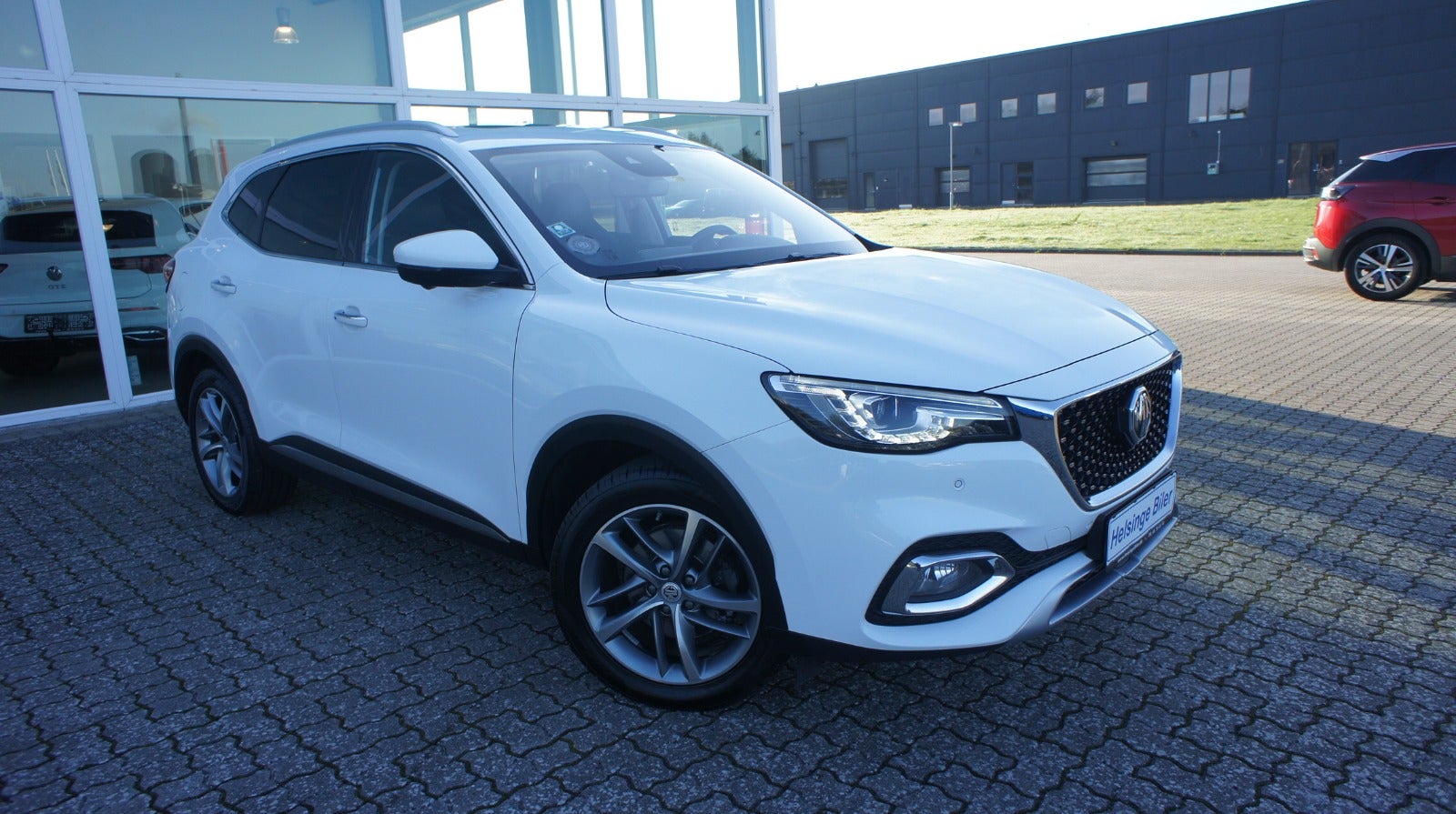 MG EHS PHEV Luxury
