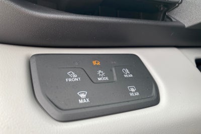 Ford Explorer Premium Extended Range