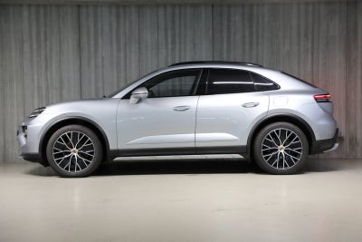 Porsche Macan 4