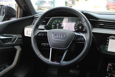 Audi e-tron Black Edition S-line quattro