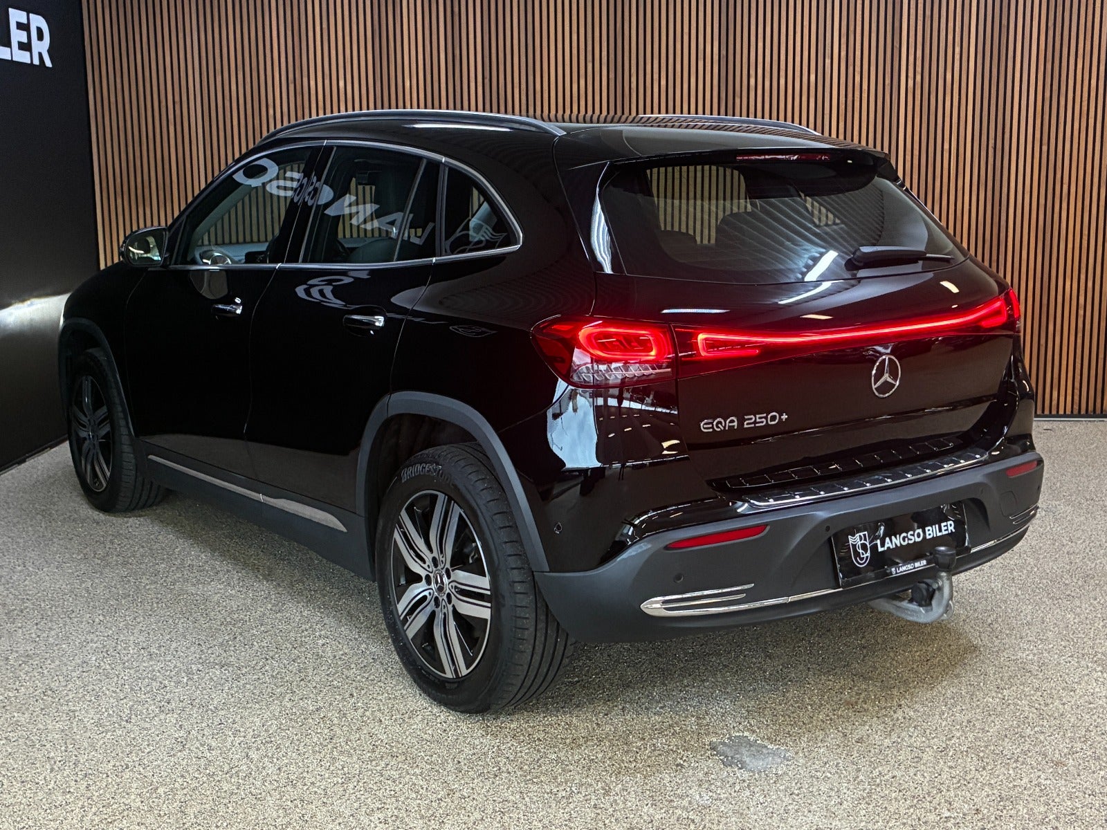 Billede af Mercedes EQA250+  Electric Art