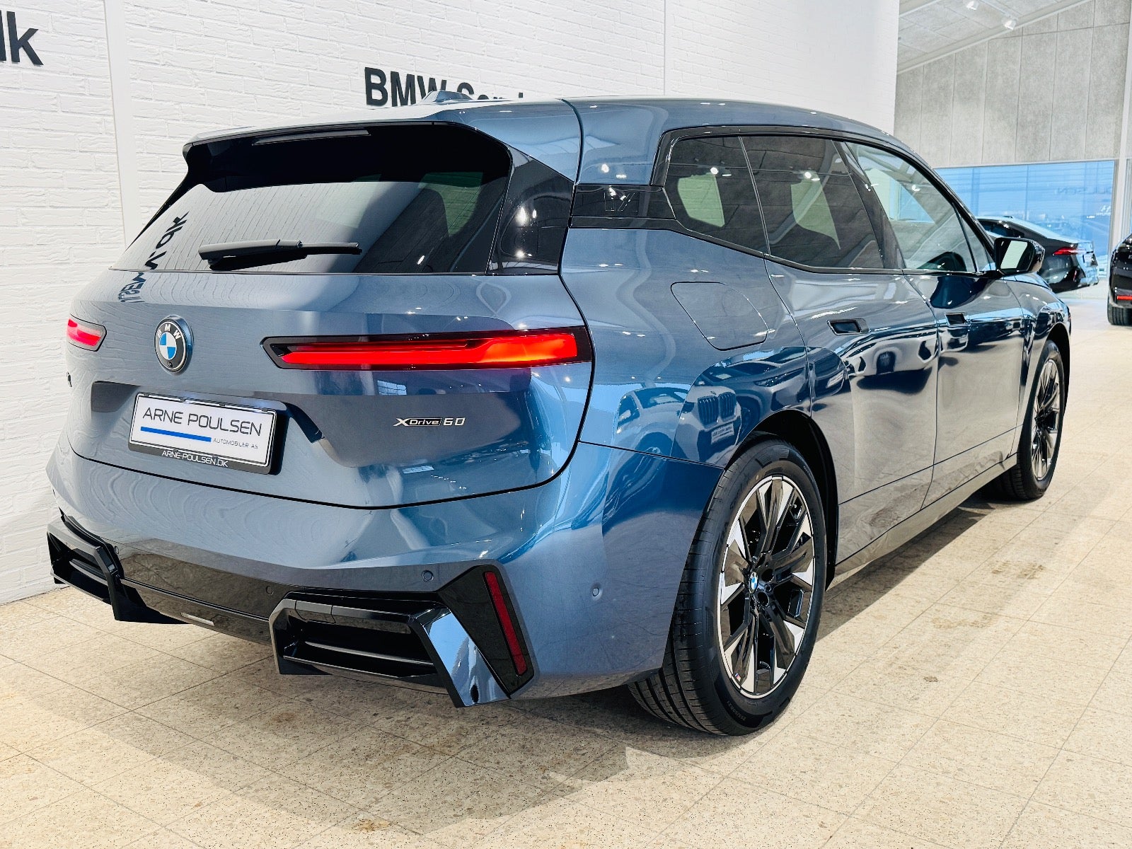 BMW iX  xDrive60 M-Sport,  5-dørs