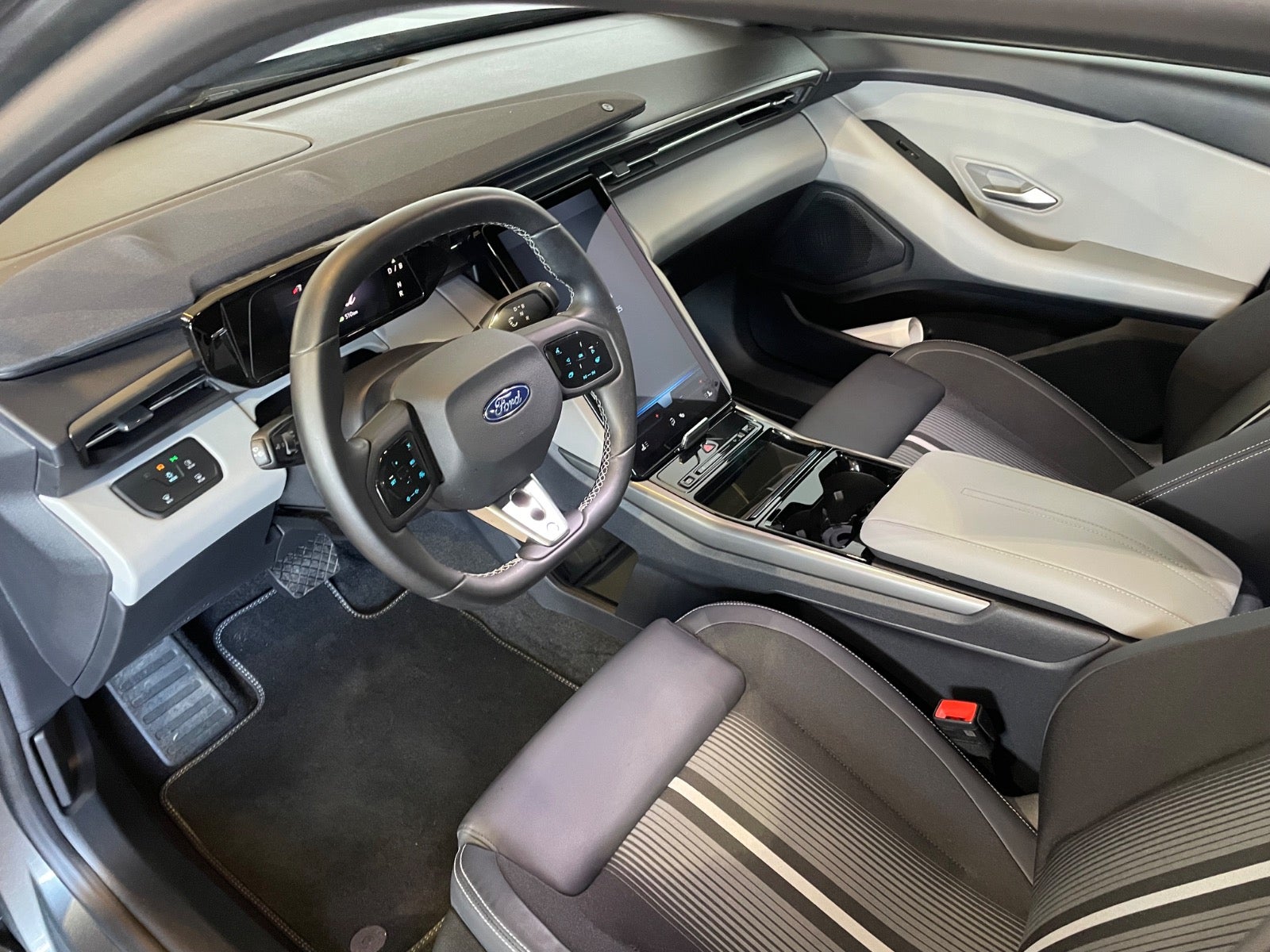 Ford Capri Select Extended Range