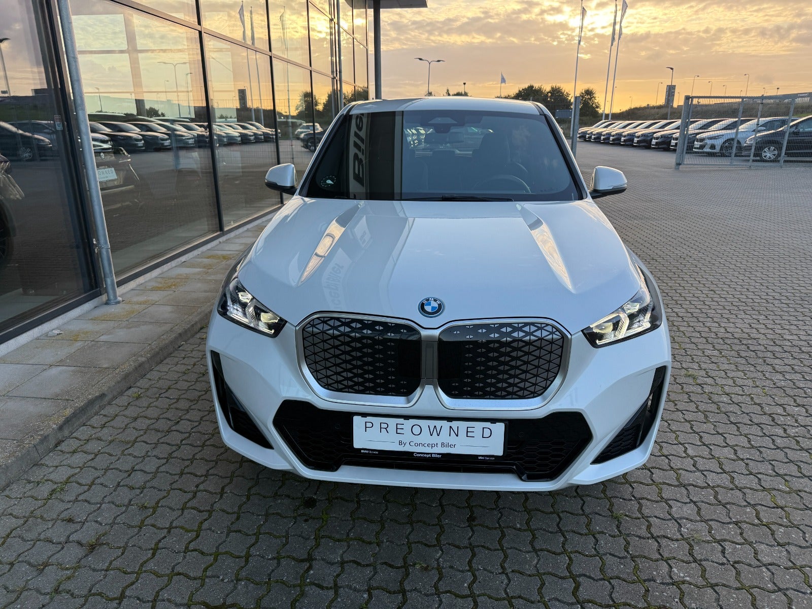 BMW iX1 eDrive20 M-Sport Premium 5d - 2