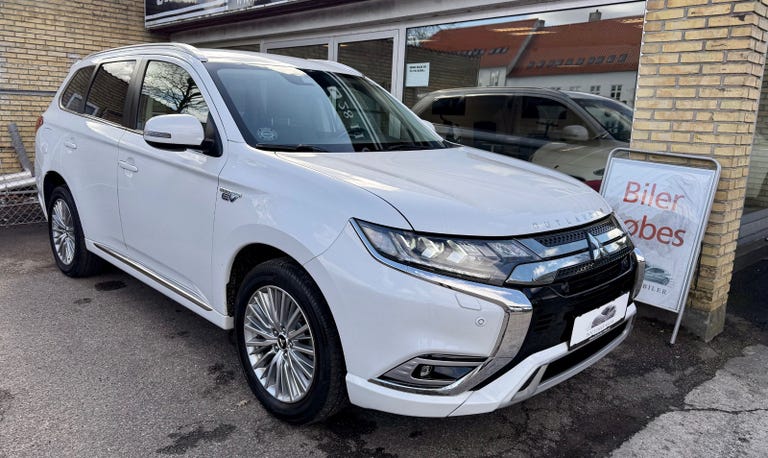 Mitsubishi Outlander PHEV Intense CVT 4WD