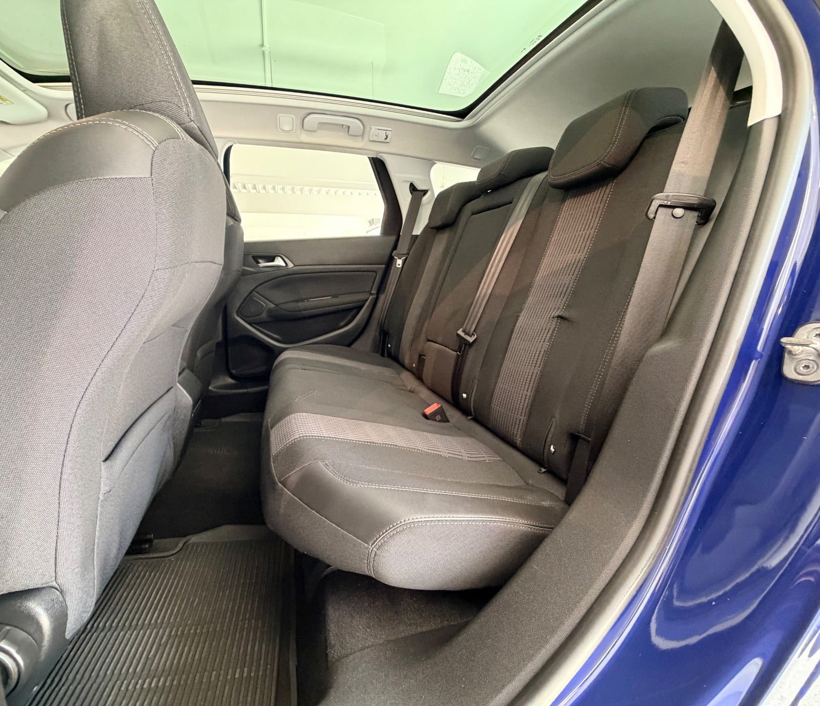 Billede af Peugeot 308 1,5 BlueHDi 130 Selection Sky