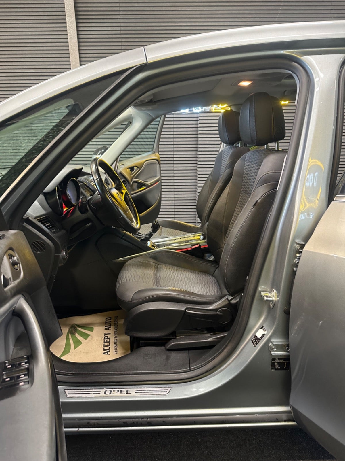 Billede af Opel Zafira Tourer 1,4 T 140 Cosmo eco 7prs