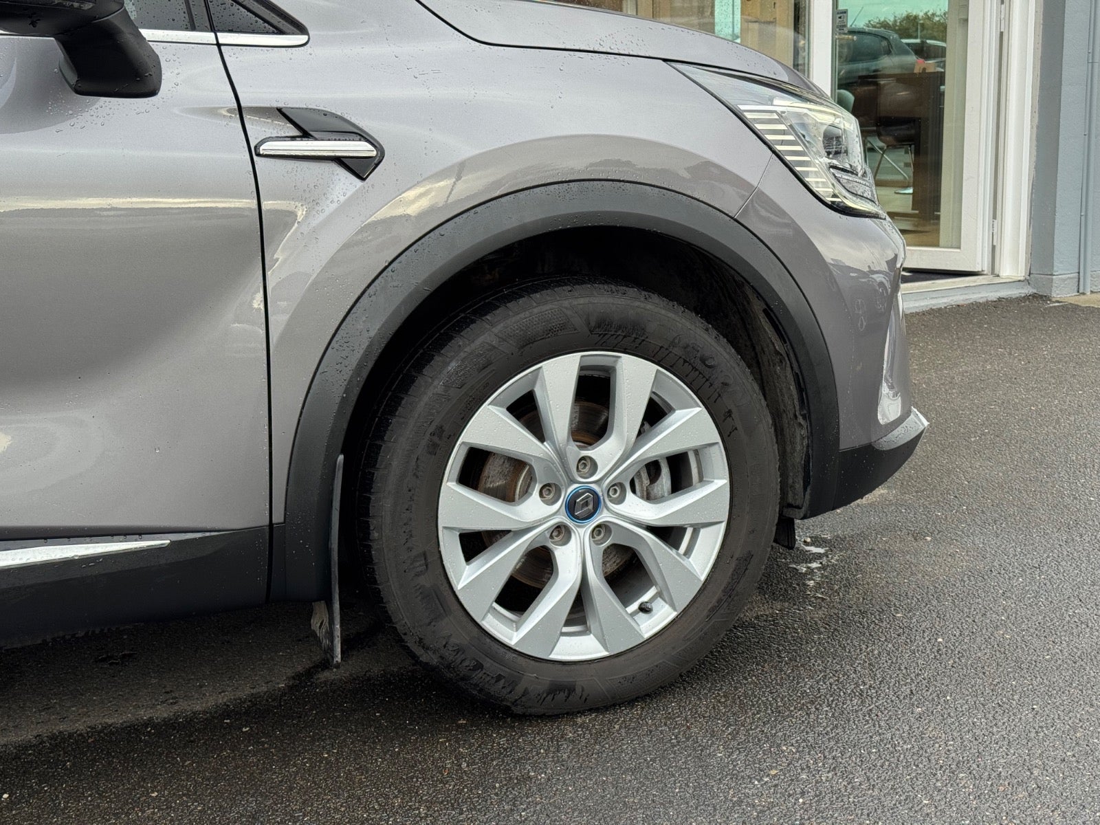 Billede af Renault Captur 1,6 E-Tech Intens