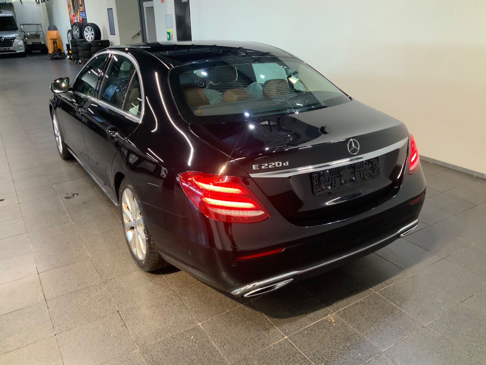 Mercedes-Benz E 220 d (5/8)