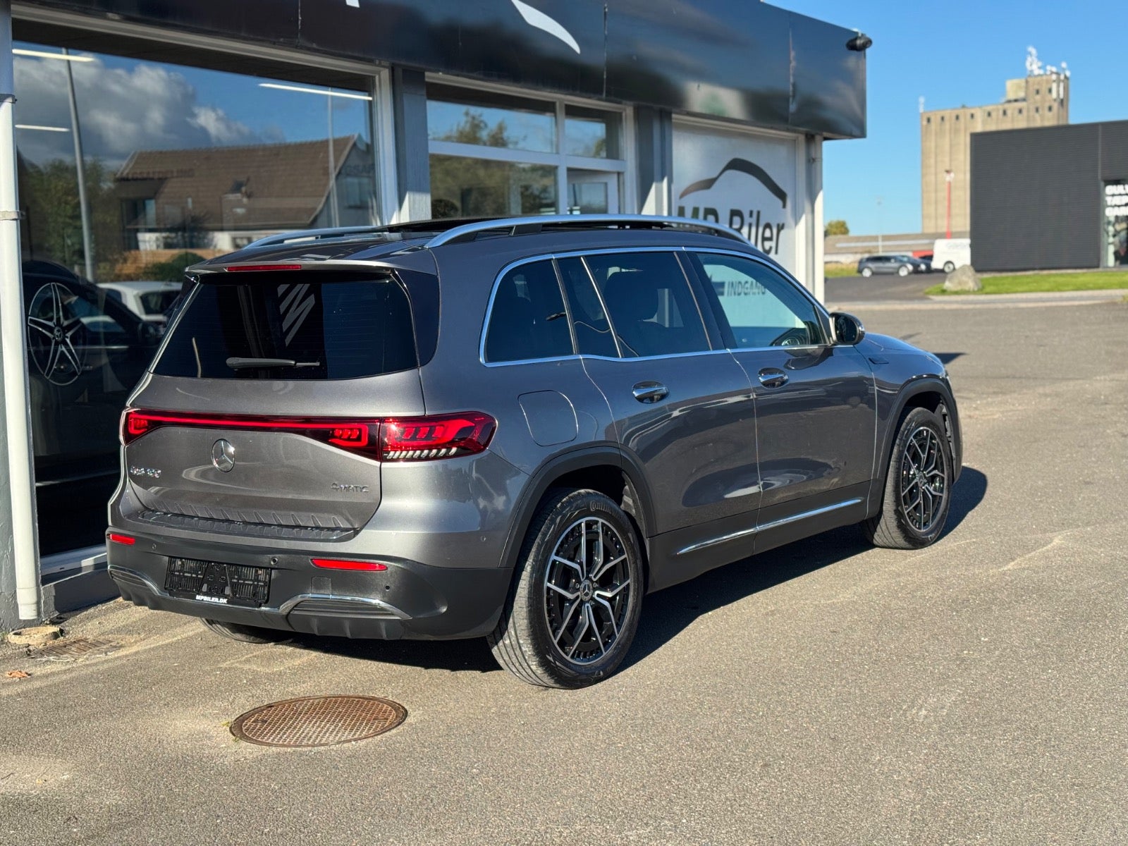 Billede af Mercedes EQB300  AMG Line 4Matic