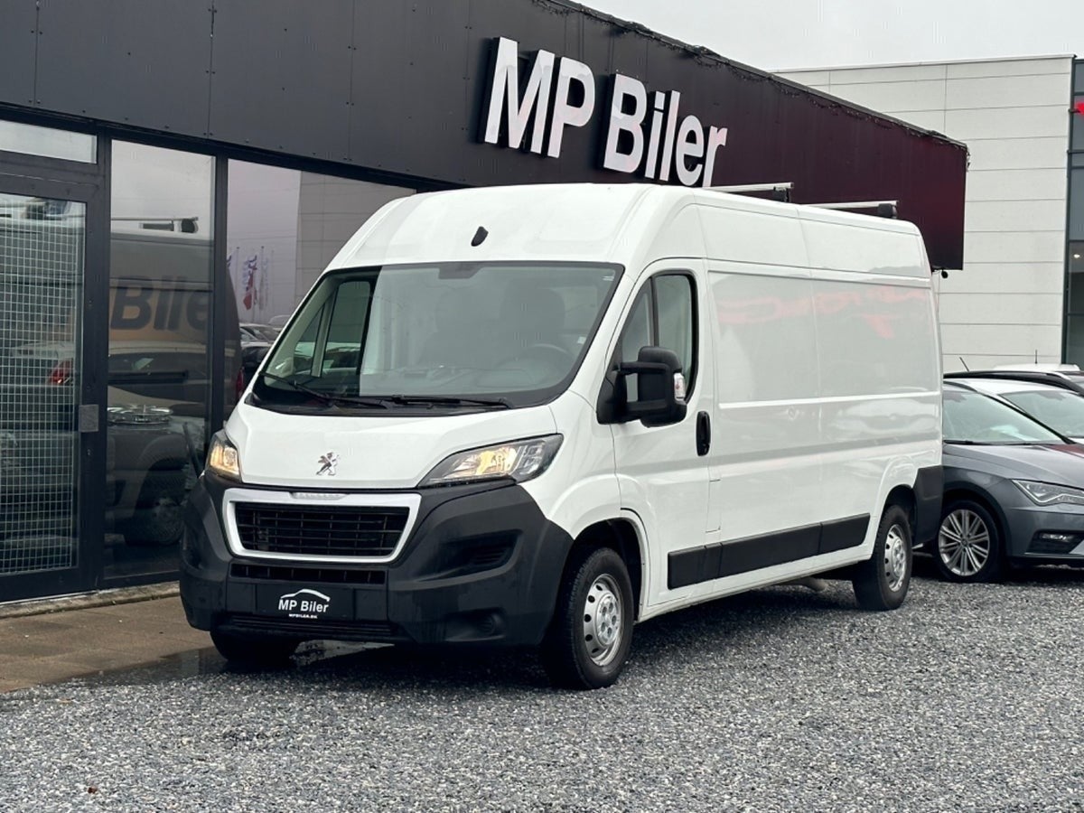 Billede af Peugeot Boxer 335 2,2 BlueHDi 140 L3H2 Premium