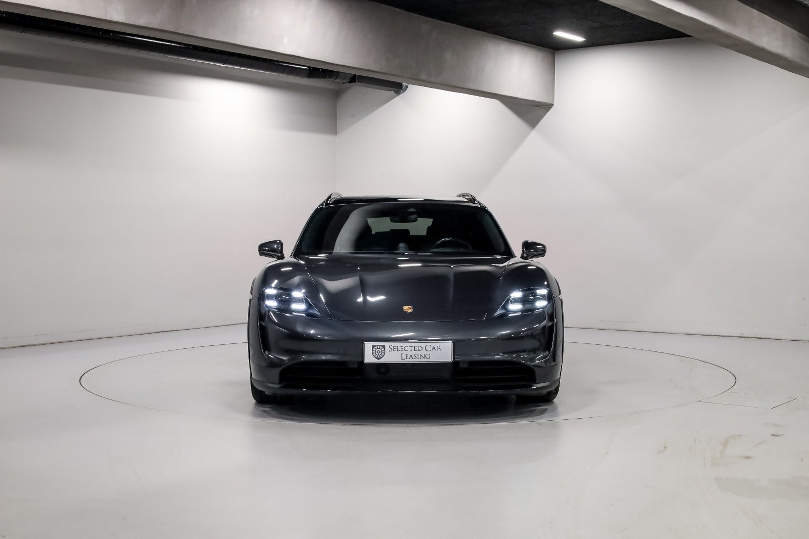 Porsche Taycan 4 Performance+ Cross Turismo