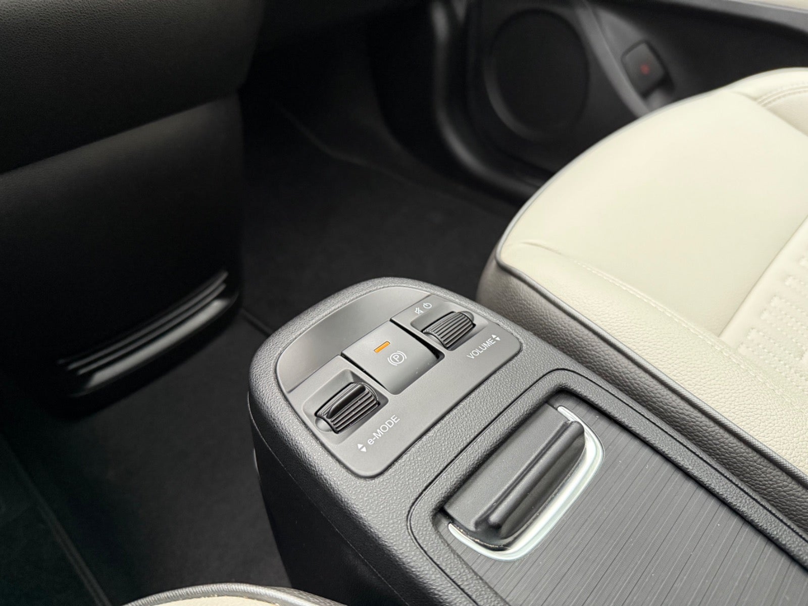 Billede af Fiat 500e 42 la Prima by Bocelli