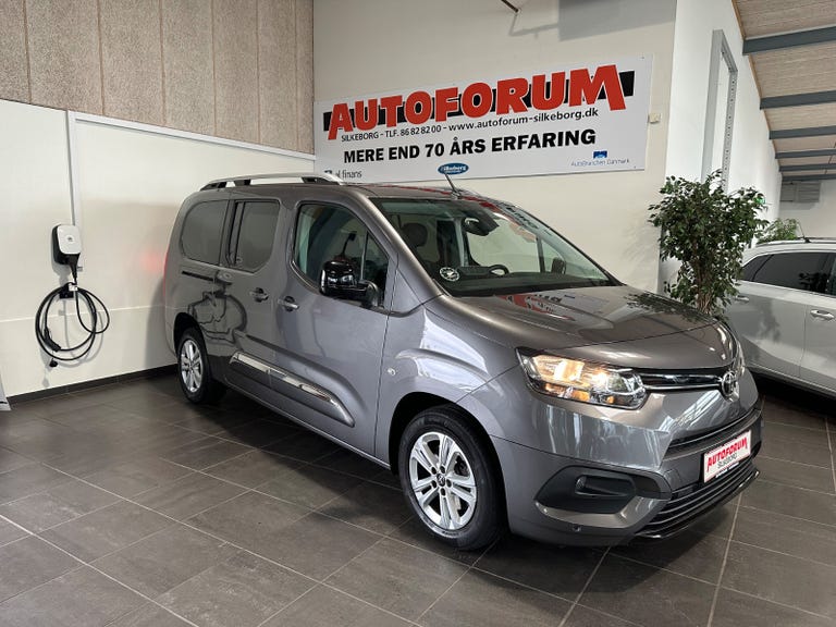 Toyota ProAce City Verso T 110 Long Family 7prs