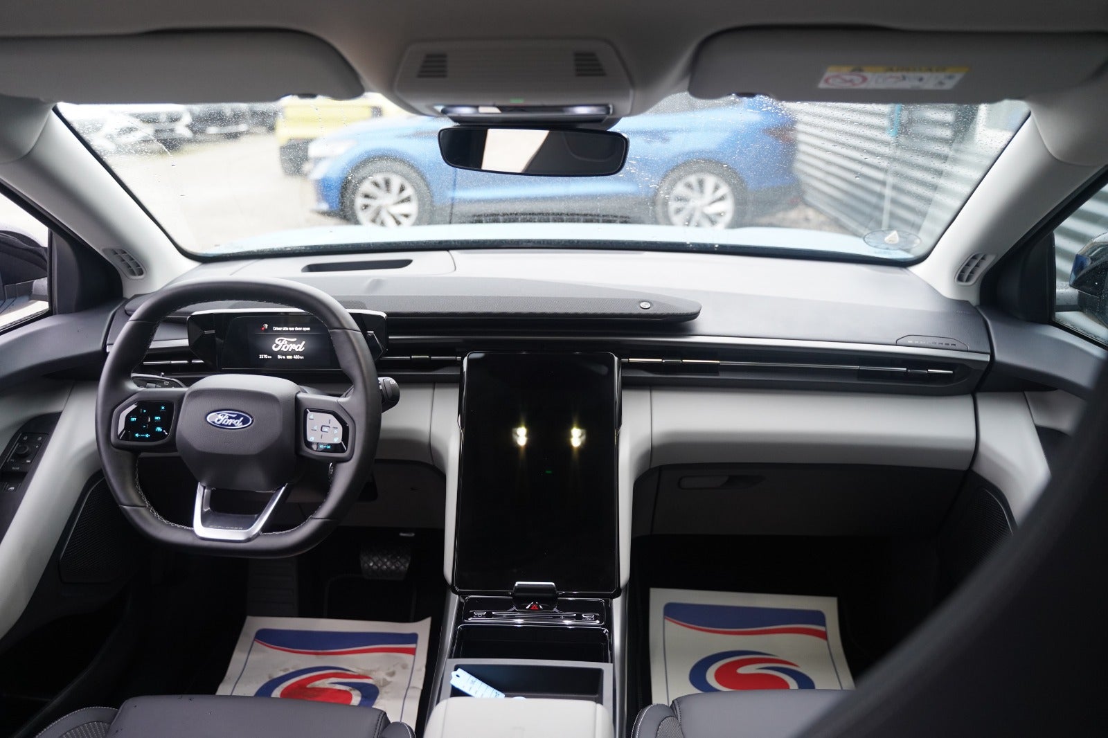 Billede af Ford Explorer 82 Select Extended Range