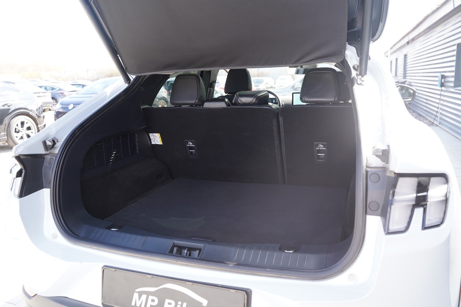 Billede af Ford Mustang Mach-E 98 Premium Extended Range