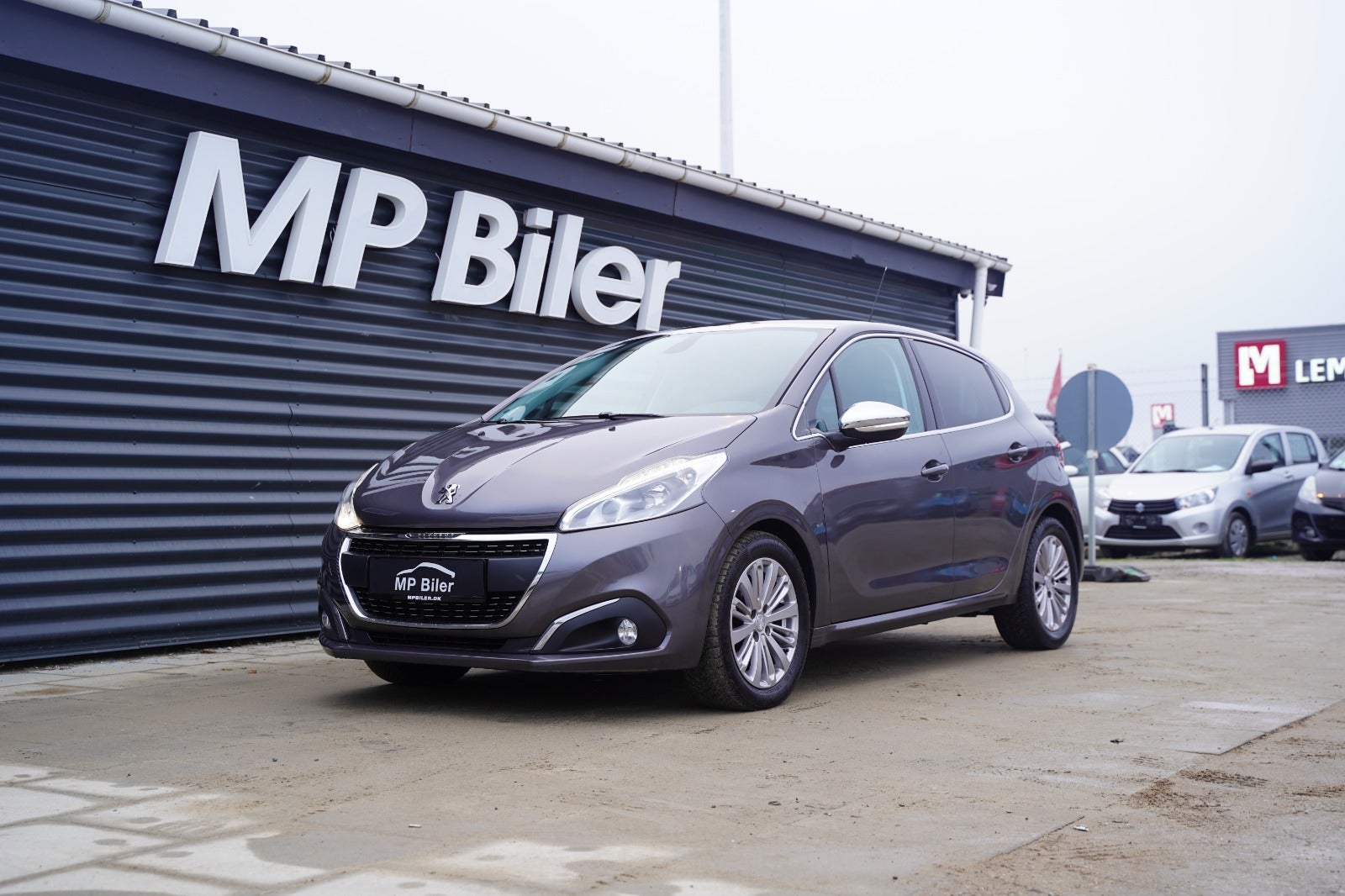 Billede af Peugeot 208 1,6 BlueHDi 100 Allure Sky