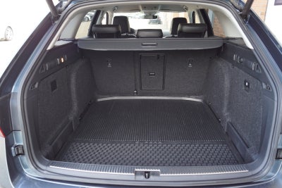 Skoda Superb TSi 180 Business Executive Combi DSG