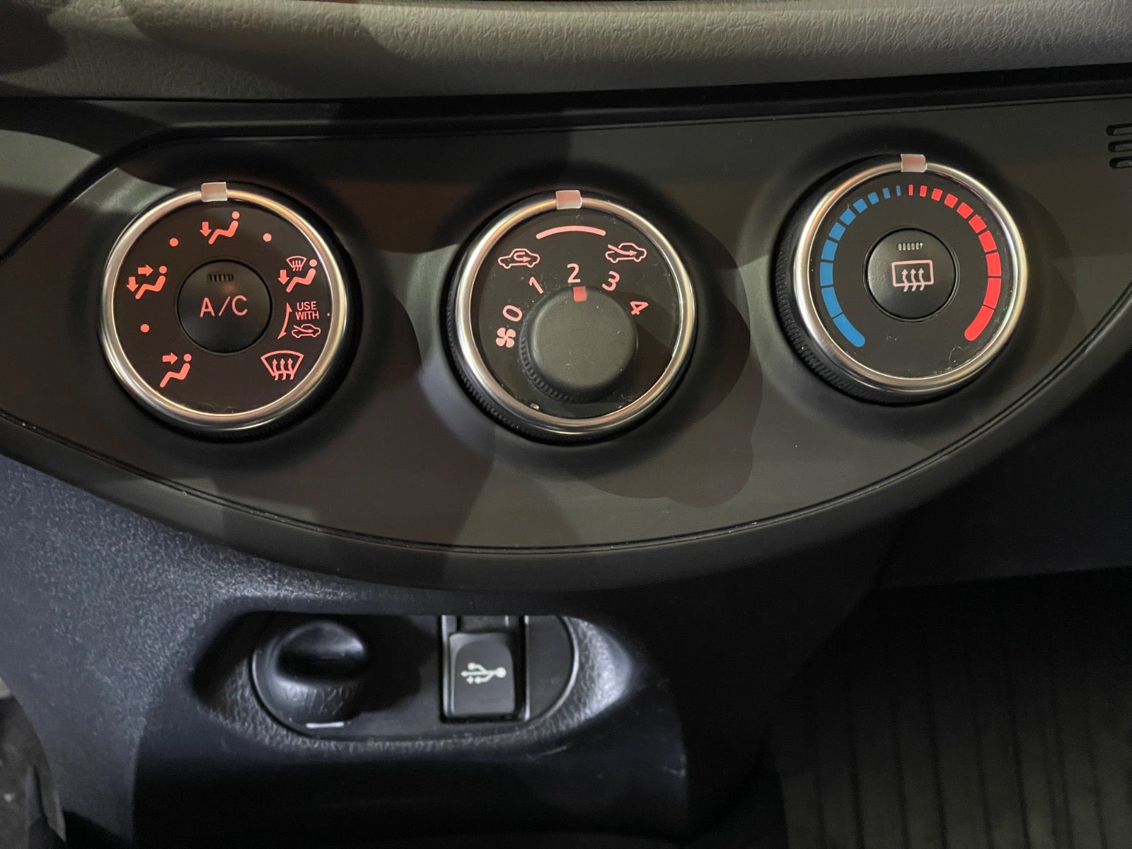 Billede af Toyota Yaris 1,0 VVT-i T2